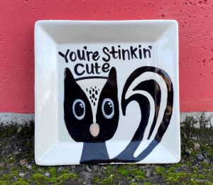 Color Me Mine Murfreesboro Skunk Plate